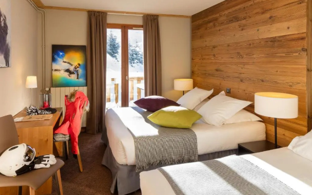 Hillary Hotel