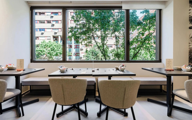 Hotel Ciencias Select