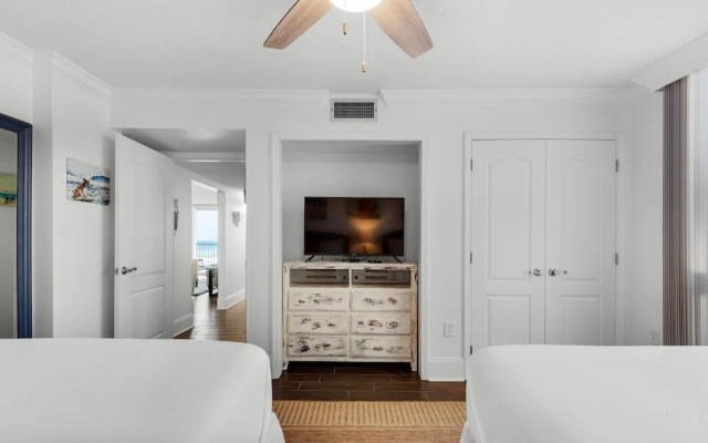 Shoreline Towers 1035