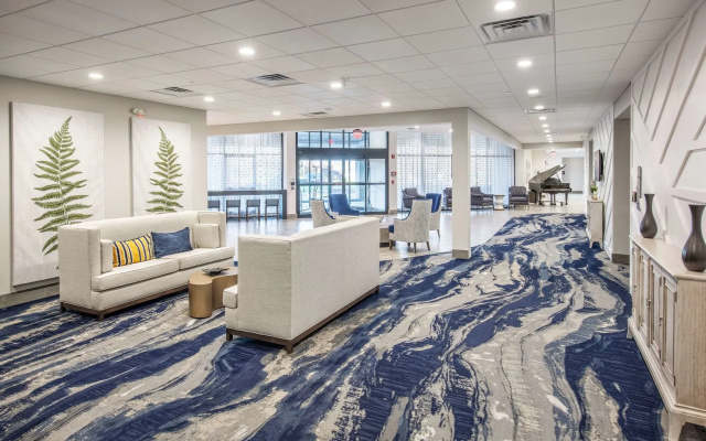 Doubletree by Hilton Monroe Township Cranbury