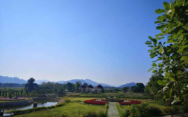 De Mala Sukhothai