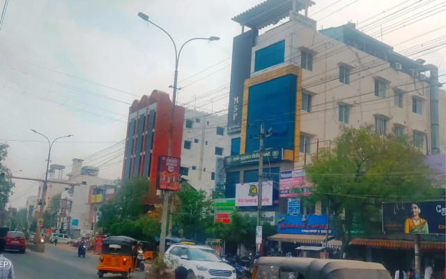 Collection O 208 Apollo Hospital KK Nagar