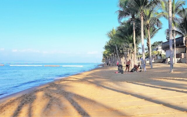 Jomtien Beach Sea View Studio 1