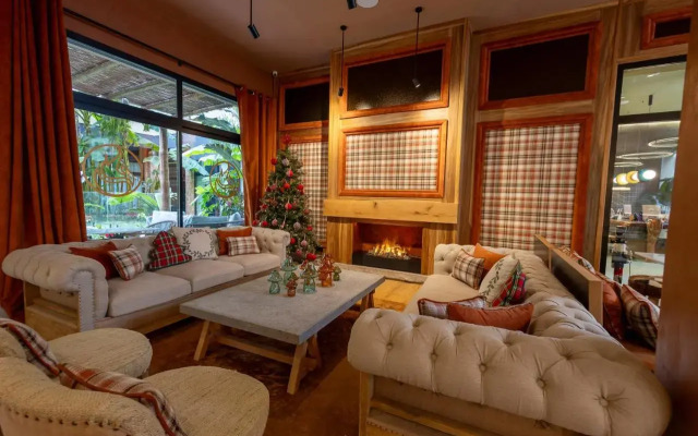 Saman Boutique Hotel