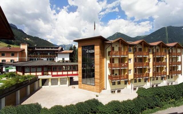 Family Hotel Gran Baita Долина Валь-ди-Фасса вид на фасад