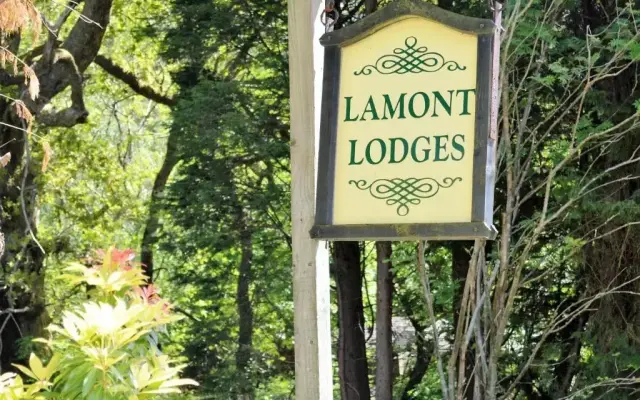 18 Lamont Lodges