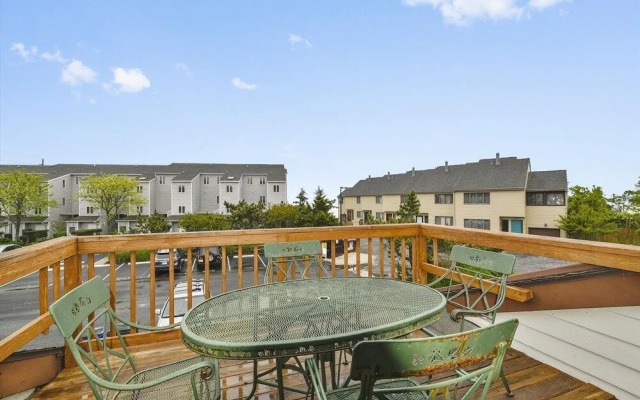 Baystrand III Unit 9 by Long & Foster
