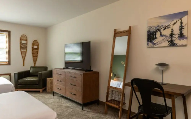 Lodge at Schroon Lake