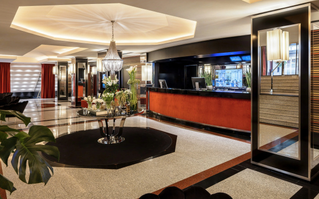 Отель Starhotels Ritz