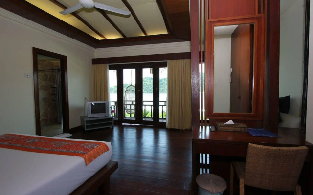 Gem Island Resort & Spa