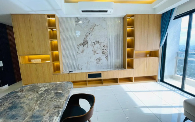 Sentral Suites KL Sentral by NomadNest