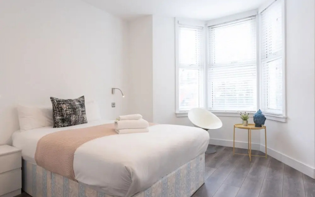 Chalk Farm Artist'S Apartment Camden
