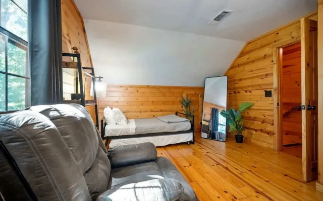 Kalo Cabin Secluded Stay