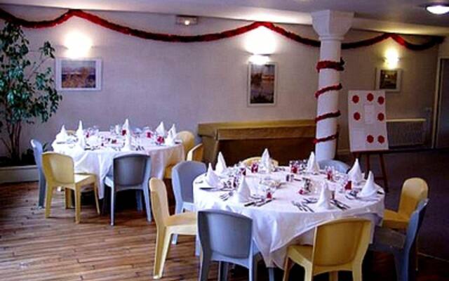 Hotel Le Saint Eloi Restaurant C Pasquier Solignac - 