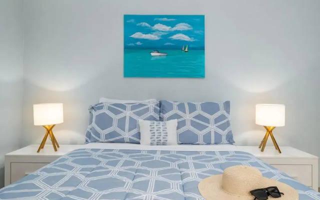 Tranquil 2br2ba Close to the Beach Shared Pool