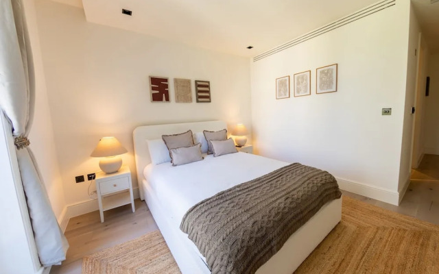 The Pembridge 11