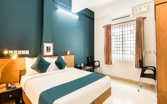 SilverKey Executive Stays 45762 Accadia Residency