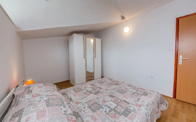 A2- apt With Terrace With the sea View and Garden