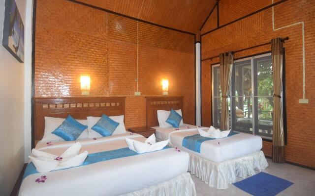Lanta Long Beach Hostel вид на фасад