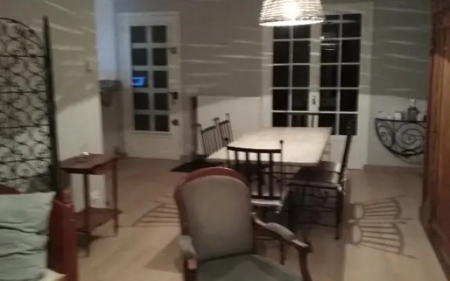 Villa poupa