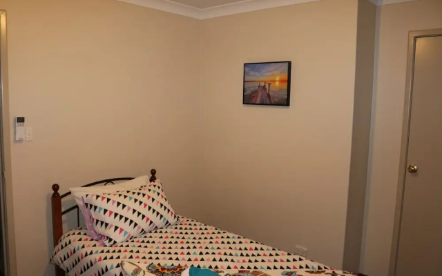 Cozy Stay at Kearsley