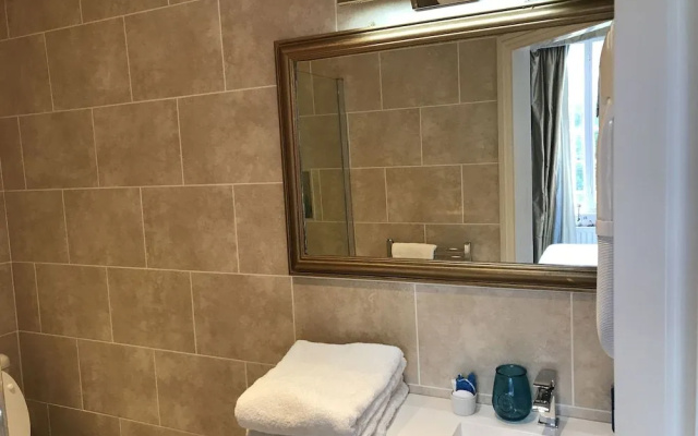 Victoria Spa Lodge