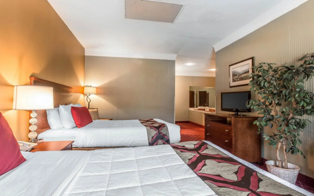 Clarion Inn & Suites Gatlinburg
