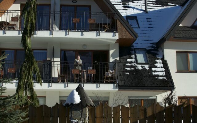 Отель Apartament z widokiem вид на фасад