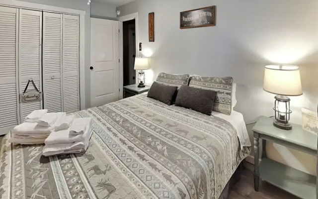 The Elk Meadow Cozy Cabin by Ruidoso Vacation Rentals