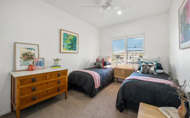 Luxe Jetty Apartment