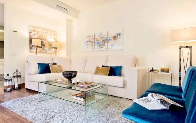 Modern Centric Duplex With Stunning Terrace Francos V