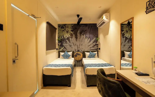 Click Hotel