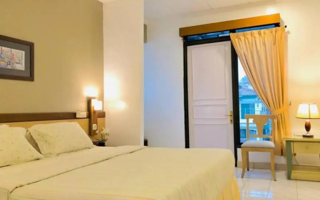 Woodhill Villa Kota Bunga by Citrus House