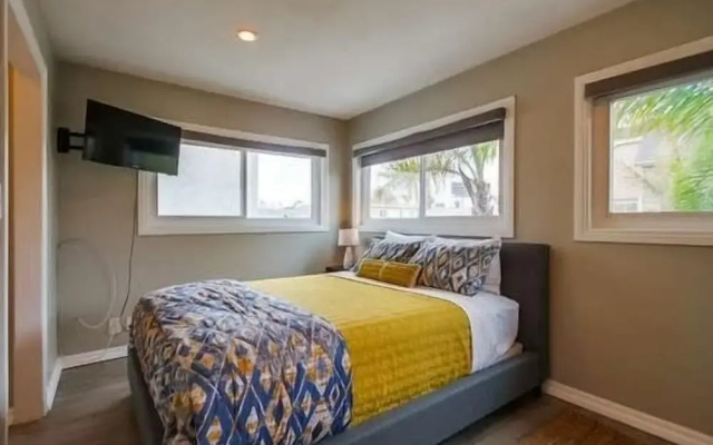 Casa Azul Upper 3 Bedroom Apts