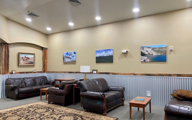 Red Rock Lodge