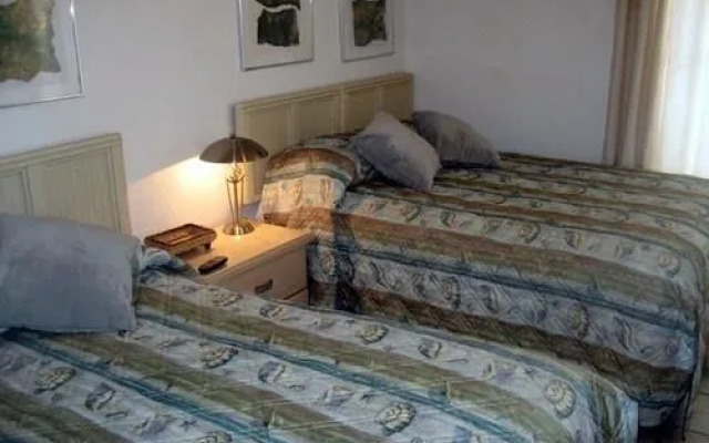 The Diplomat Beach Club Suites
