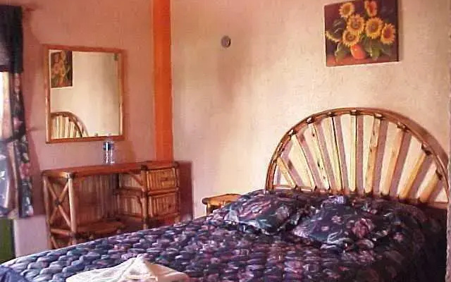 Hotel Girasol