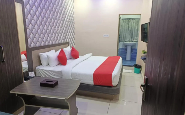 Hotel Embassy Grand