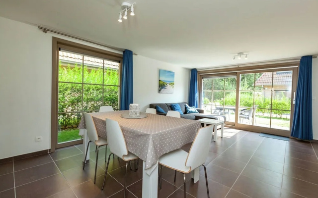Relaxing Holiday Home in Adinkerke With Fenced Garden