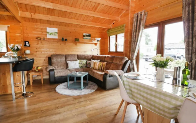 Mayfields Lodge