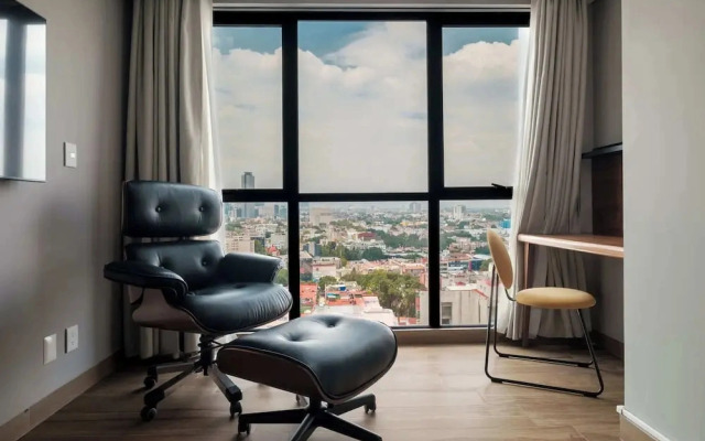 Studio With Amazing View - Great Location - Pool