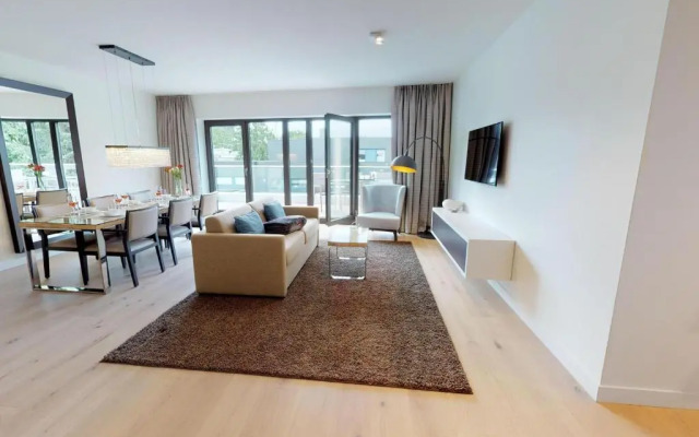 White Pearl Apartment 3.03