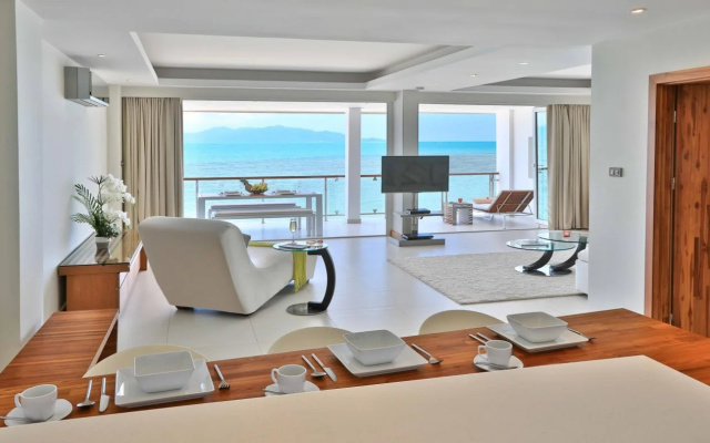 Riviera Beach Hotel