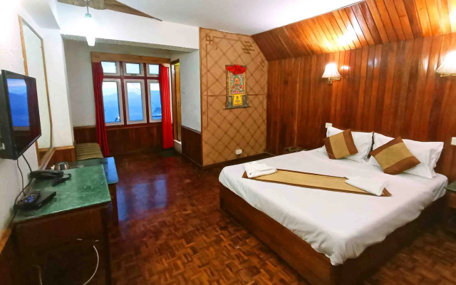 Hotel Phamrong Retreat