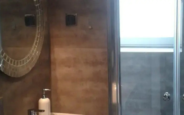 Puckapartments