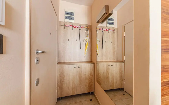 La Dolce Vita –Massage Shower Stay W/ Ac + Balcony