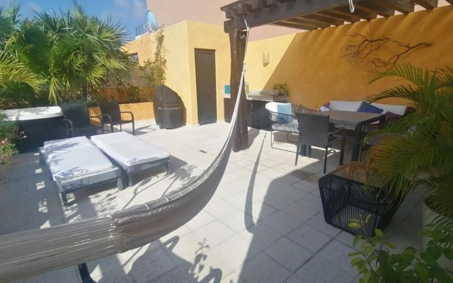 Amazing Penhouse Deluxe Whit Jacuzzi