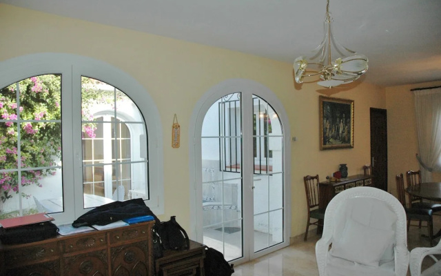 Apartamentos Casa Astrid 3000
