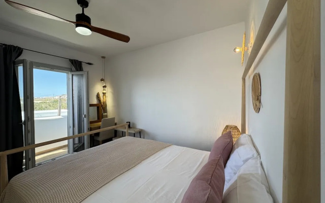 Sunshine Bay Suites
