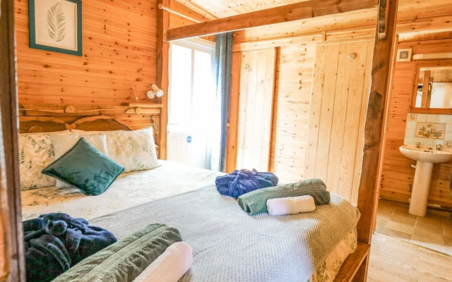 Brook Lodge
